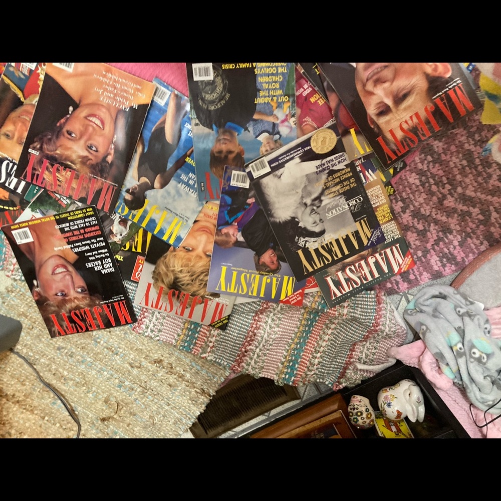 Majesty Magazine - Picture 10 of 10